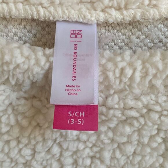 No Boundaries Womens Christmas Sweater SM White Fleece Plush Sleeping Reindeer - Picture 11 of 13